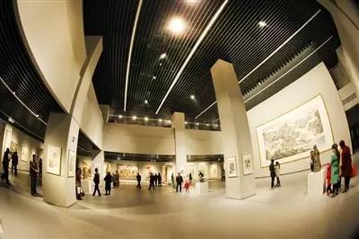 青海夏夜美術(shù)館 限時免費開放，點亮文化夜生活